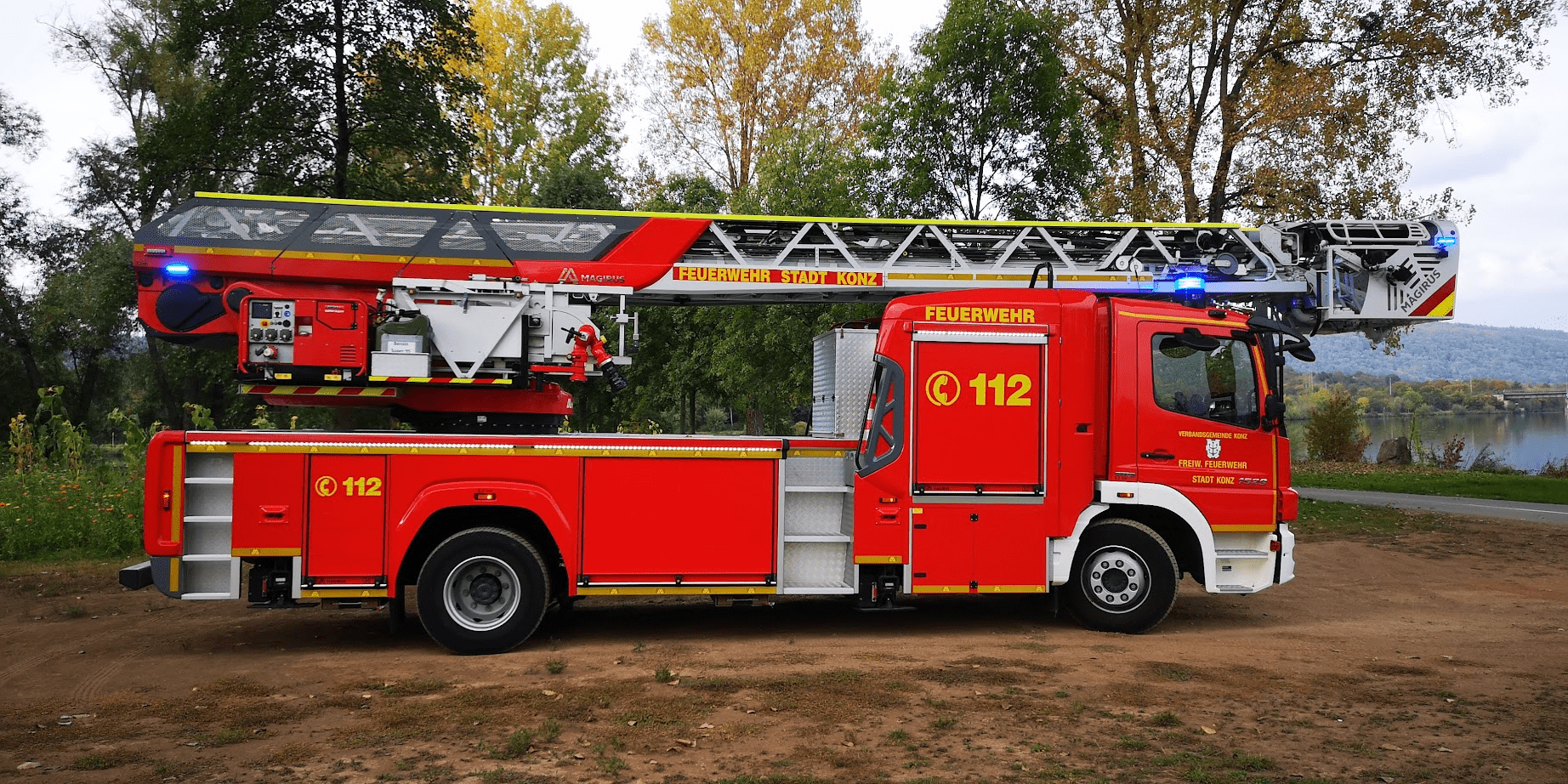 Drehleiter (Automatik) mit Korb