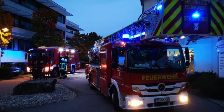 [B2] Rauchentwicklung aus Gebäude